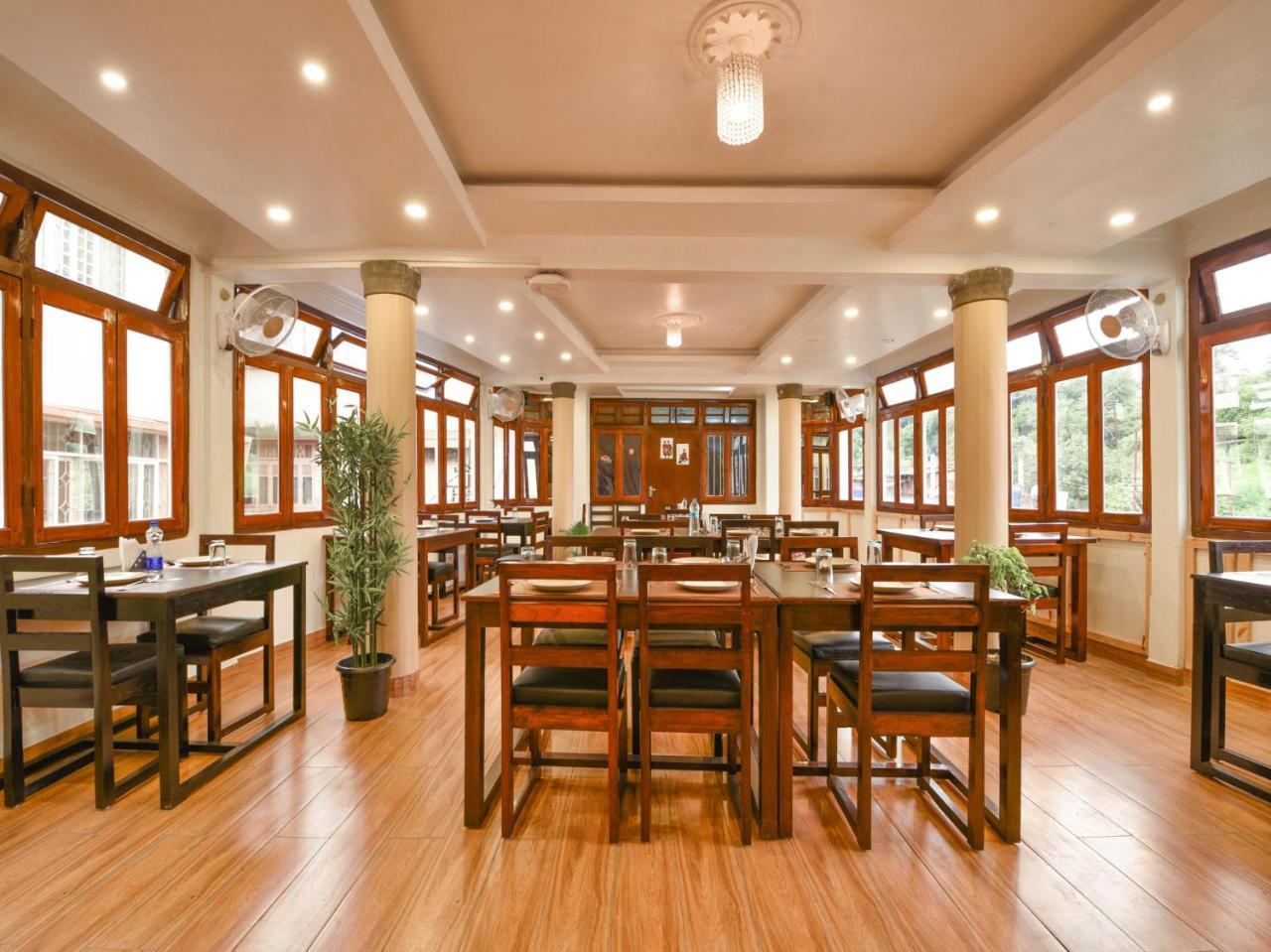 Hotel Indiana ชิลลอง ภายนอก รูปภาพ